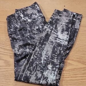 lululemon athletica Black and Gray Patterned Leggings